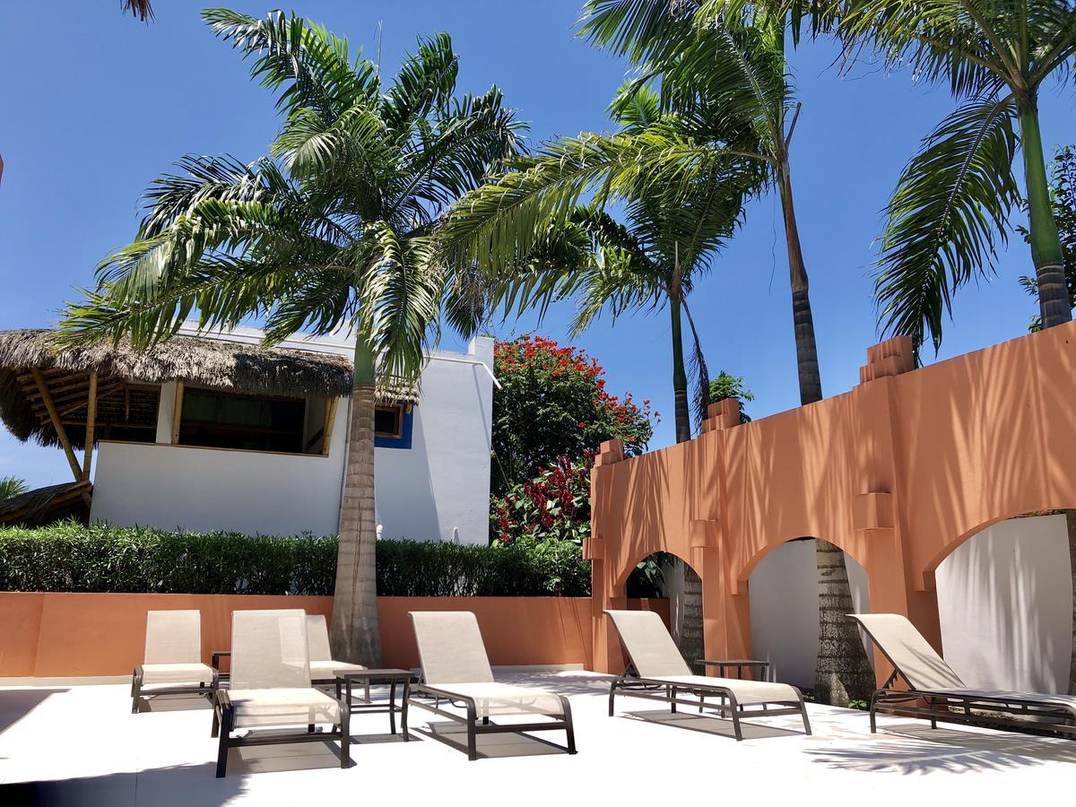 Nautilus Lodge Puerto Lopez Exterior photo